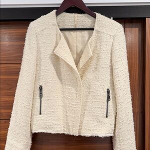 Chic Cream Women's Blazer with Zipper Details